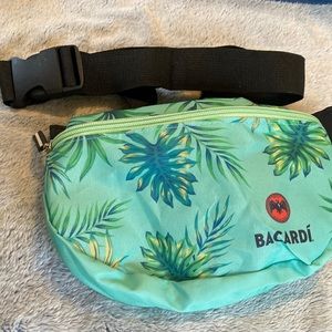 NWOT⭐️ Bacardi Mint Green Canvas Fanny Pack